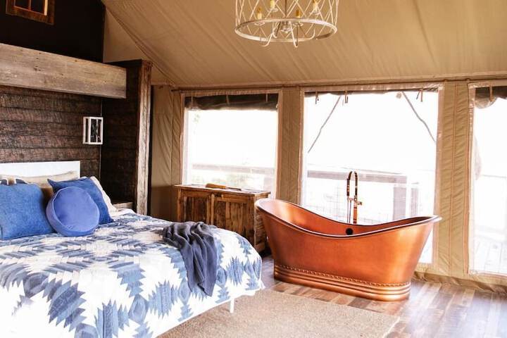 Elk & Embers Mountain Hideaway