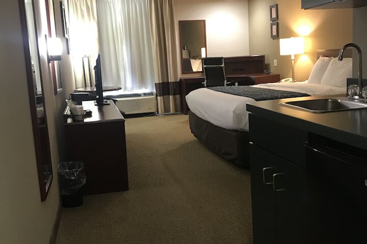 Room 12 of 34