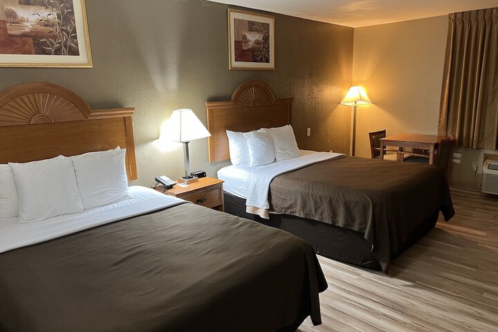 Room 33 of 50