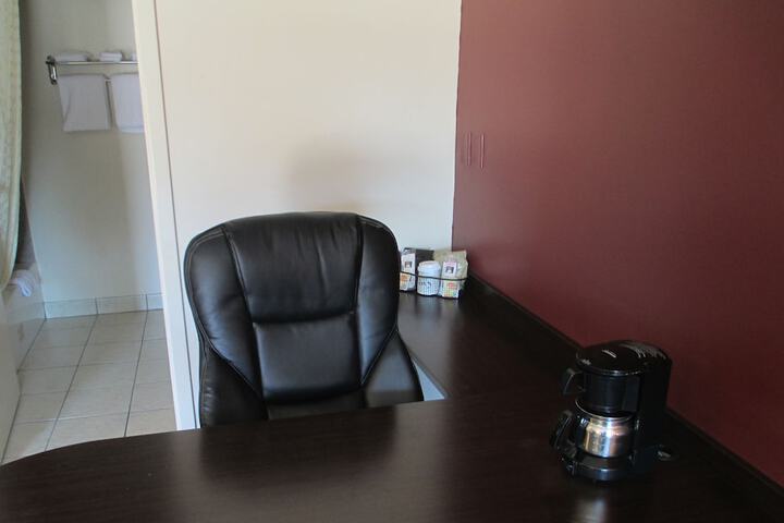 Room 47 of 61