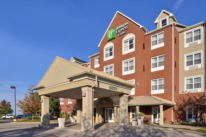 Holiday Inn Express St. Louis West - OFallon by IHG