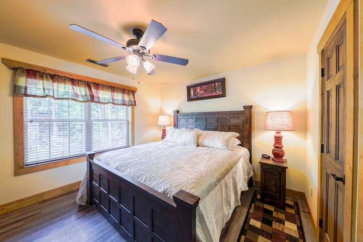 Room 47 of 81
