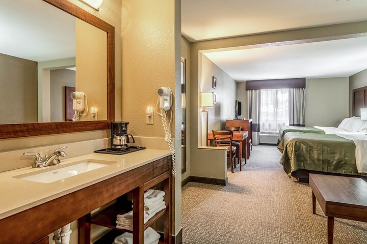 Room 19 of 30