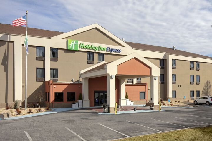 Hotel 5 of 72