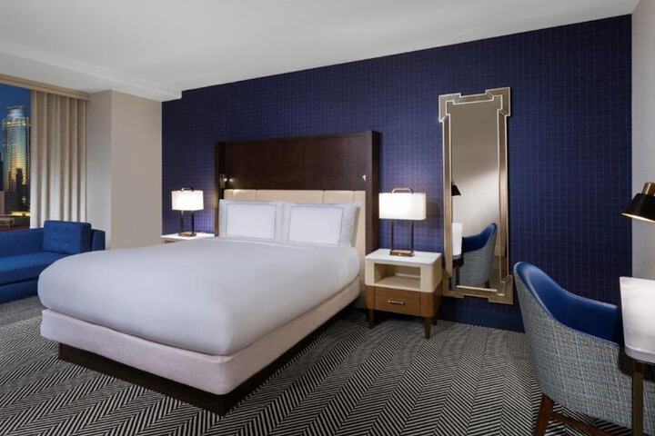 Hilton Austin