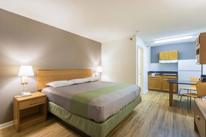 Room 14 of 30