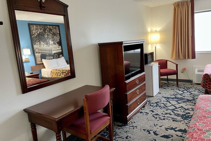 Room 9 of 31