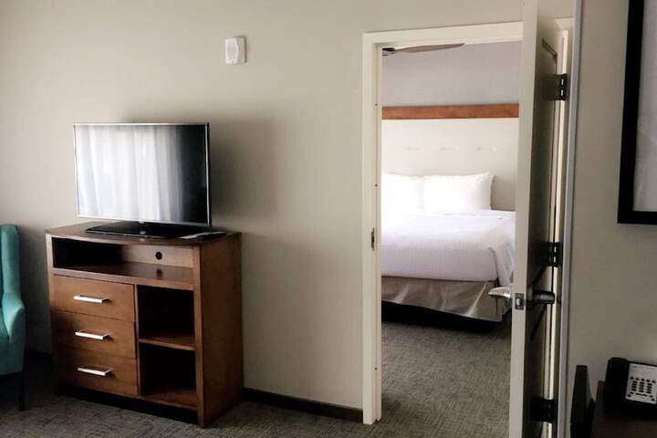 Room 26 of 35
