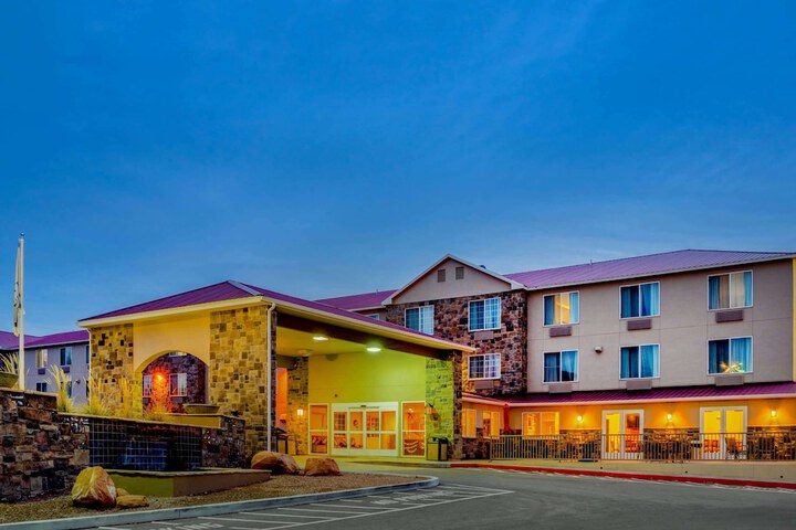 Hotel 2 of 47