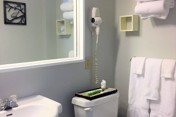 Room 132 of 153