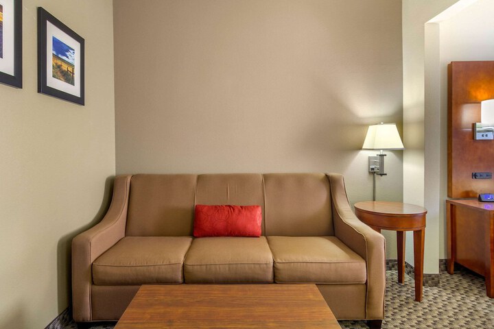 Room 12 of 35