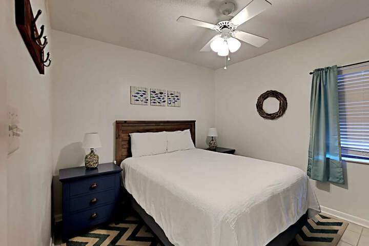 Room 15 of 27
