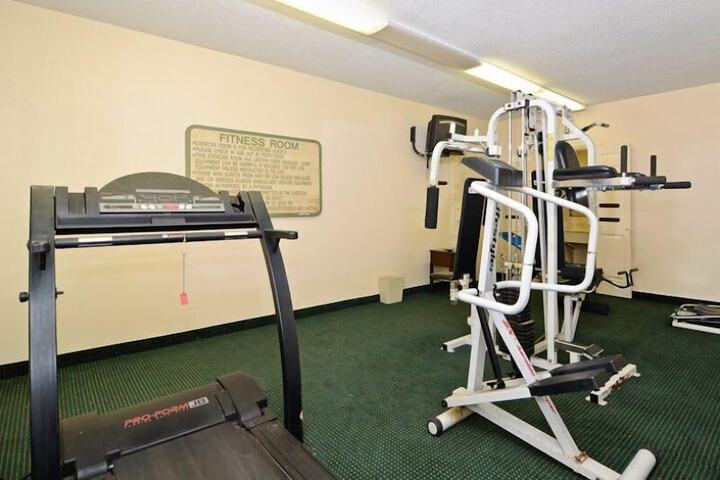 Motel 6 Sandersville GA