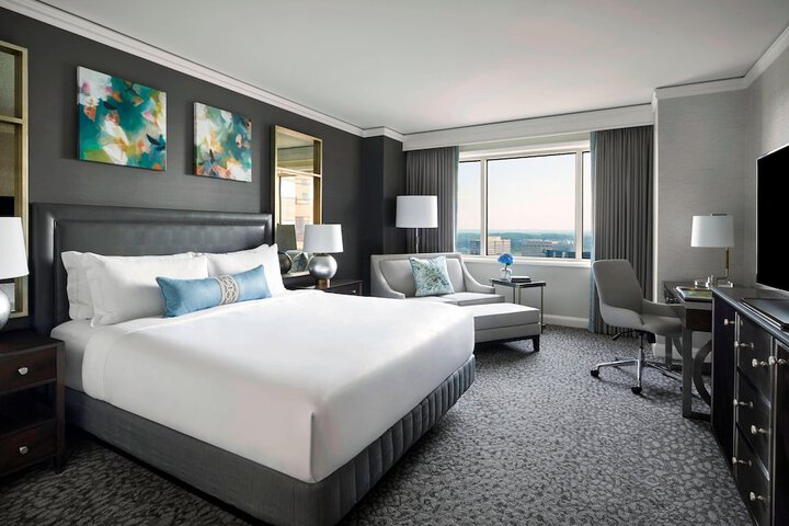 Room 25 of 105