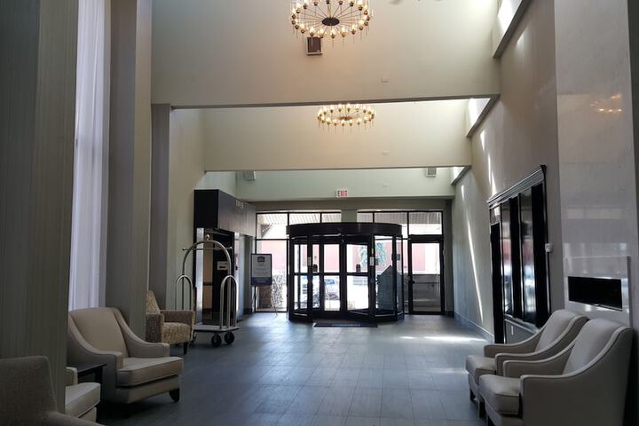 Hotel 3 of 106