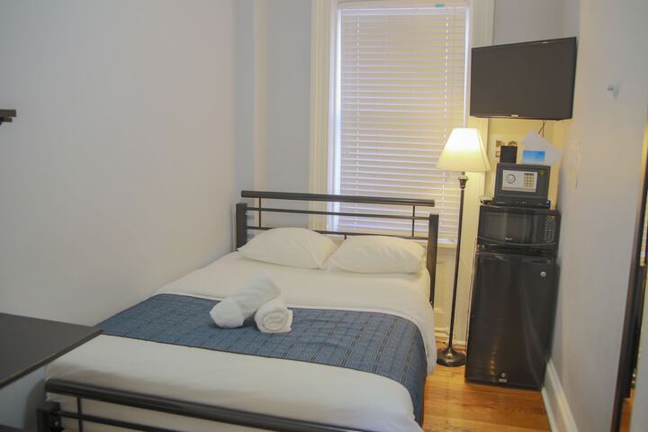 Room 43 of 67