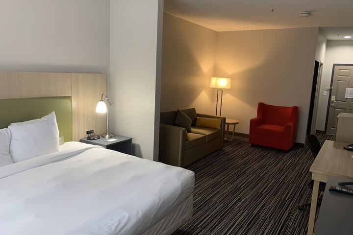 Room 10 of 23