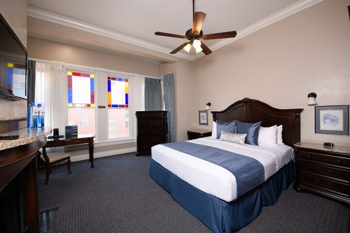 Room 58 of 118
