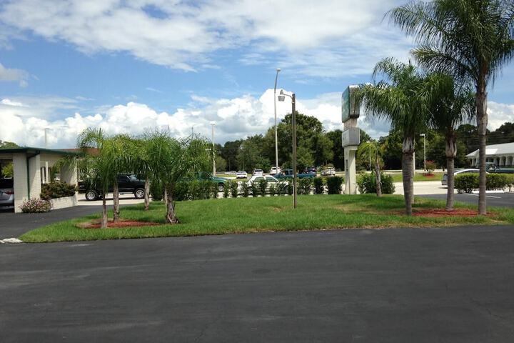 Property Grounds 20 of 26