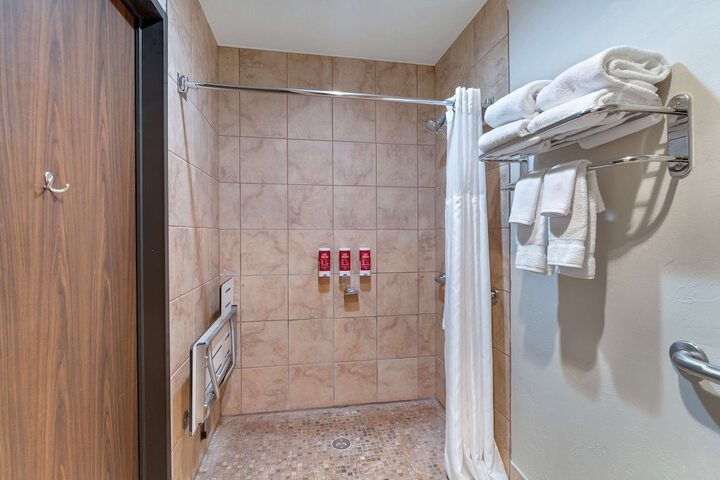 Room 18 of 53