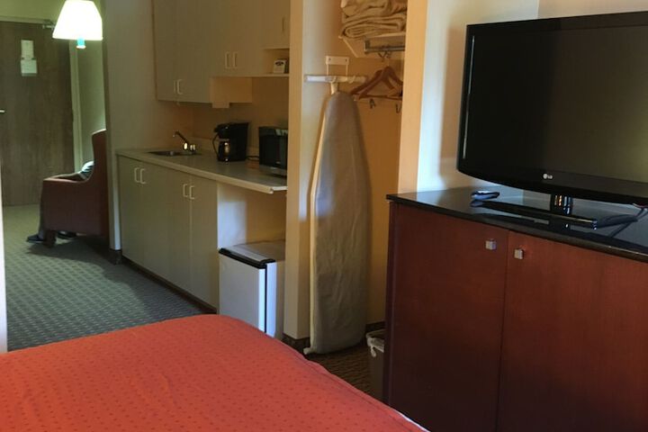 Room 15 of 41