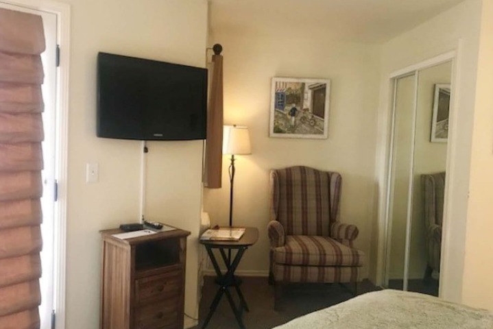 Room 47 of 74