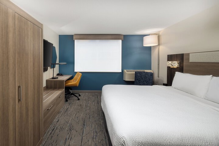 Room 55 of 120