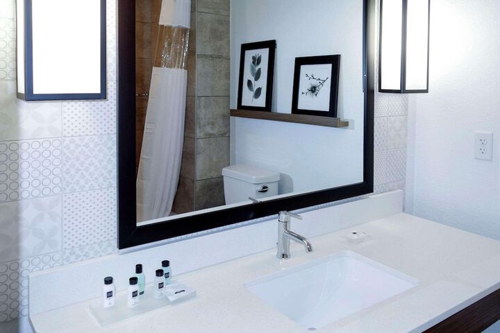 Country Inn & Suites by Radisson New Braunfels, TX