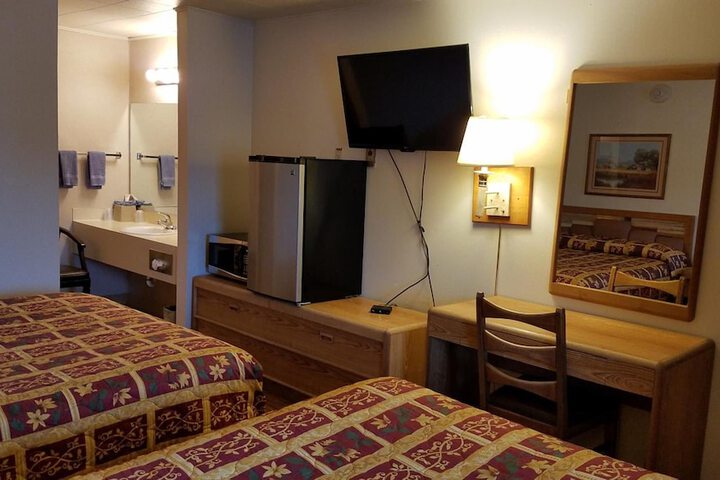 Room 9 of 26