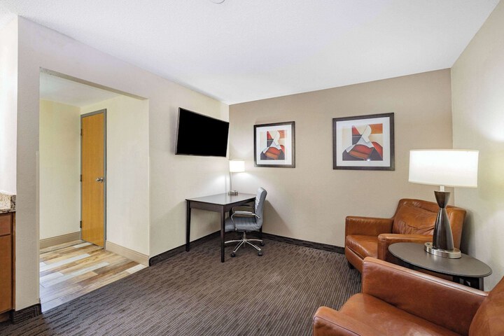 AmericInn by Wyndham Apple Valley