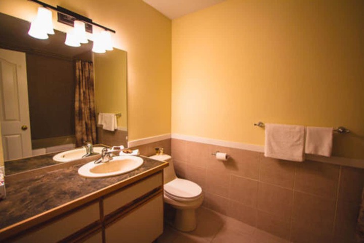Room 11 of 22