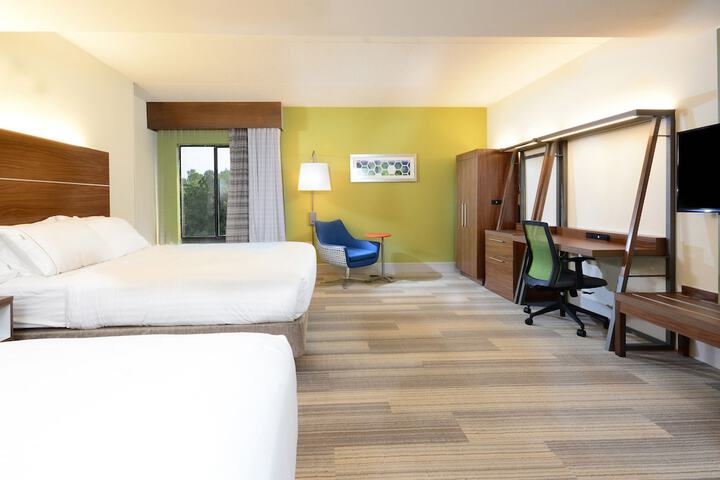 Room 13 of 53