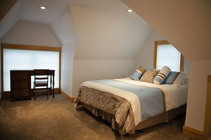 Room 40 of 72