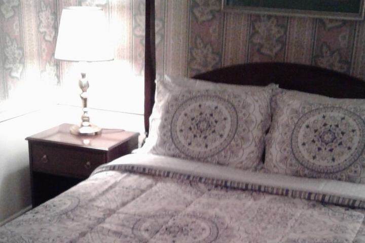 Room 30 of 42