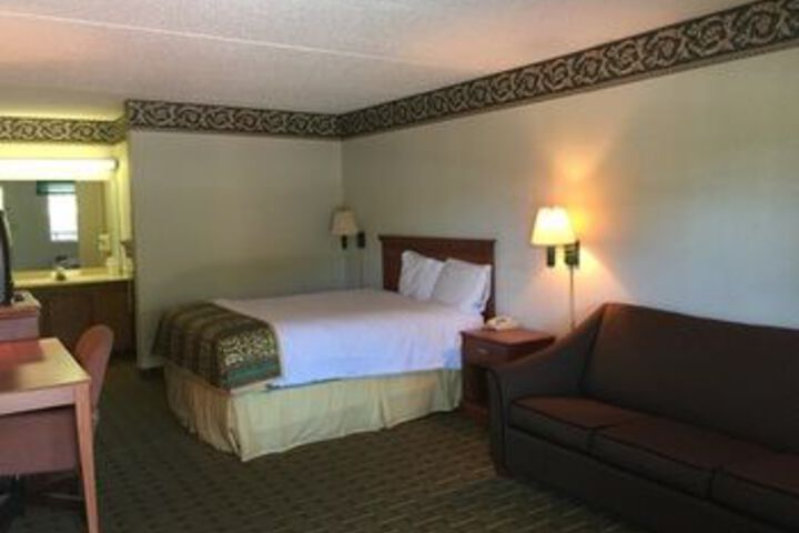 Daynite Inn