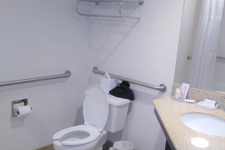 Room 20 of 40