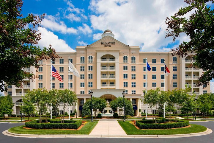 Hotel 2 of 98
