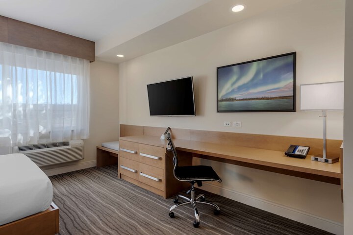 Best Western Plus Sawridge Suites