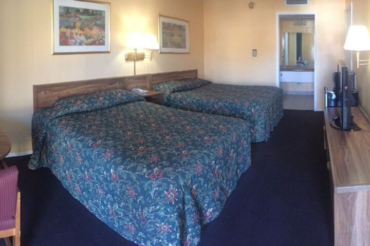 Room 16 of 47