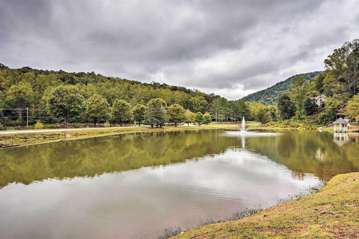 Clayton Resort Getaway w / Pool Access Pickleball!