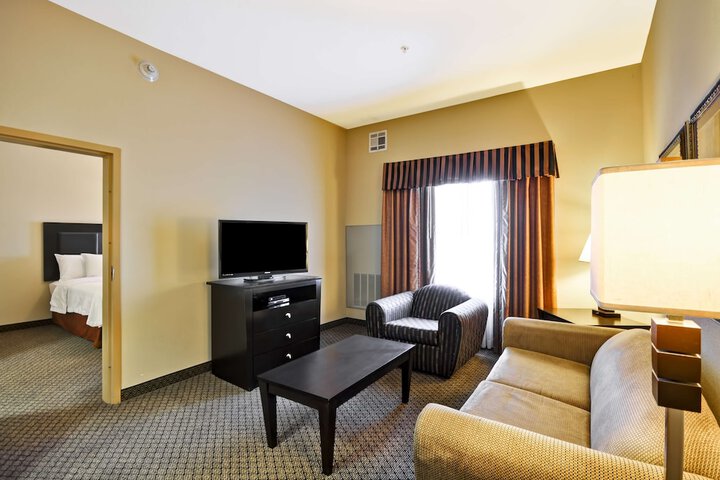 Room 14 of 38
