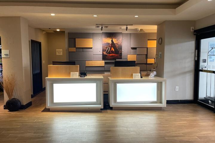 Comfort Inn & Suites Miami - Route 66