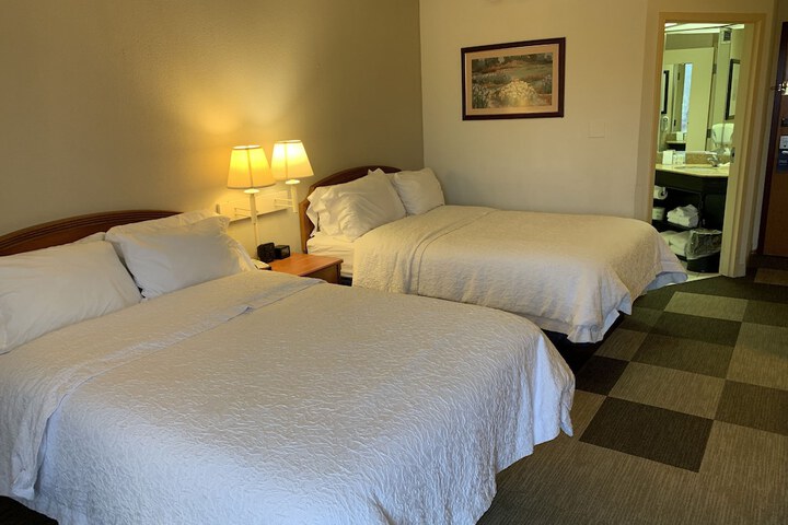 Room 34 of 97