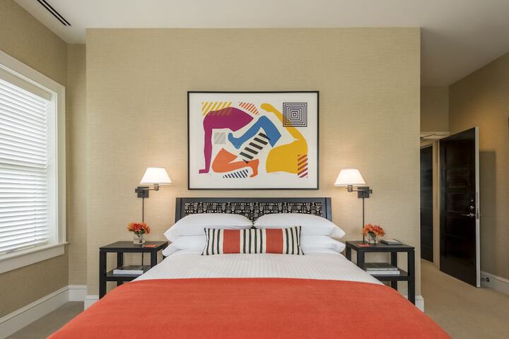Room 42 of 112