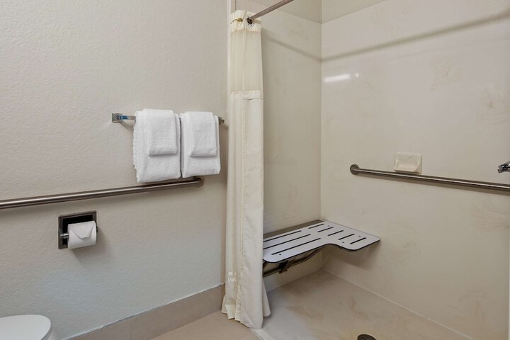 Room 22 of 29