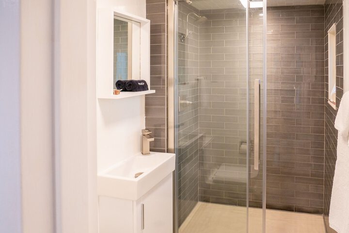 Room 20 of 38