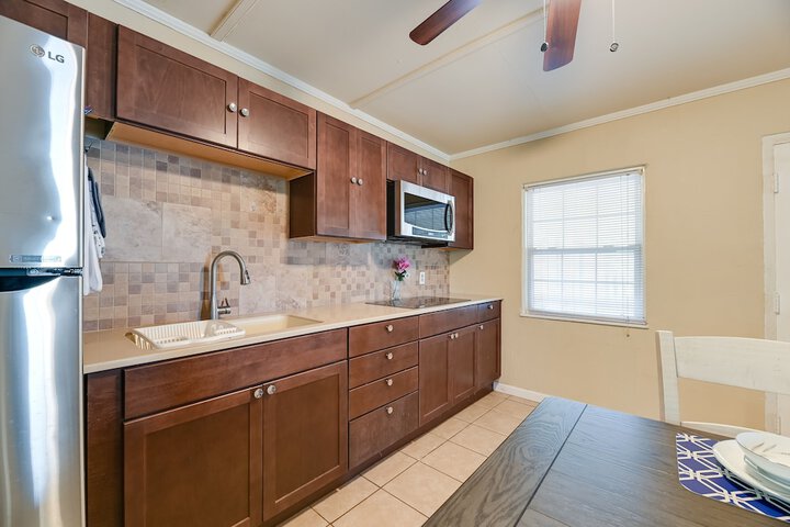 Riverfront Edenton Condo w / Porch & Boat Ramp!