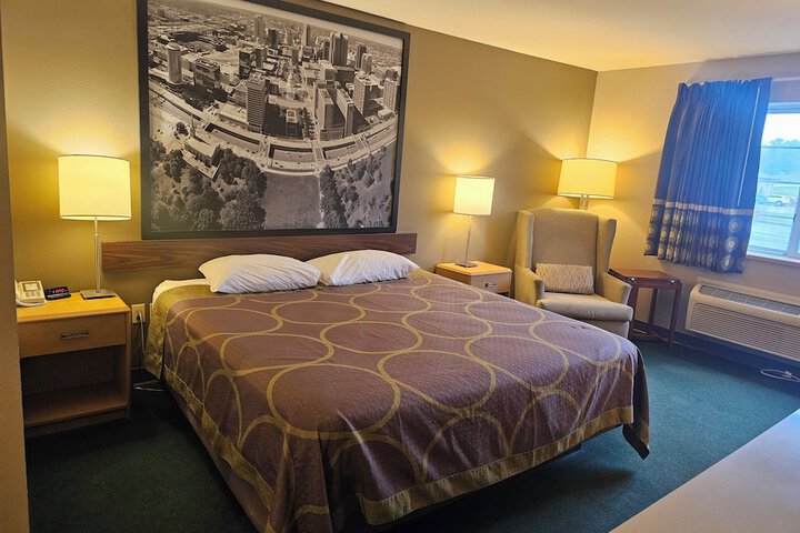 Room 15 of 49