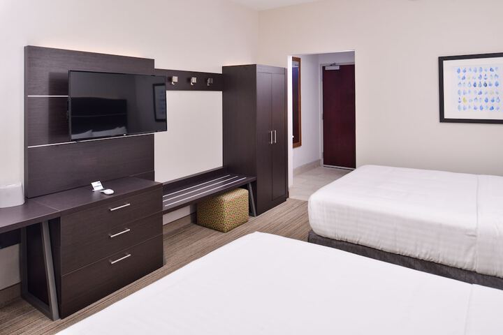 Room 22 of 49