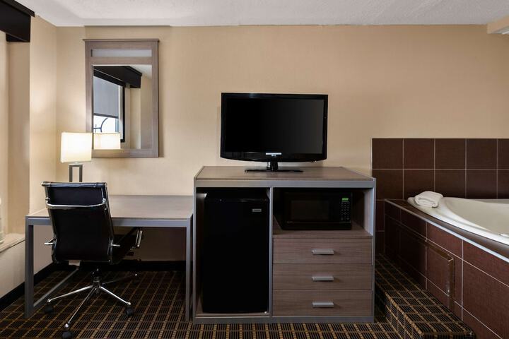 Best Western Adena Inn